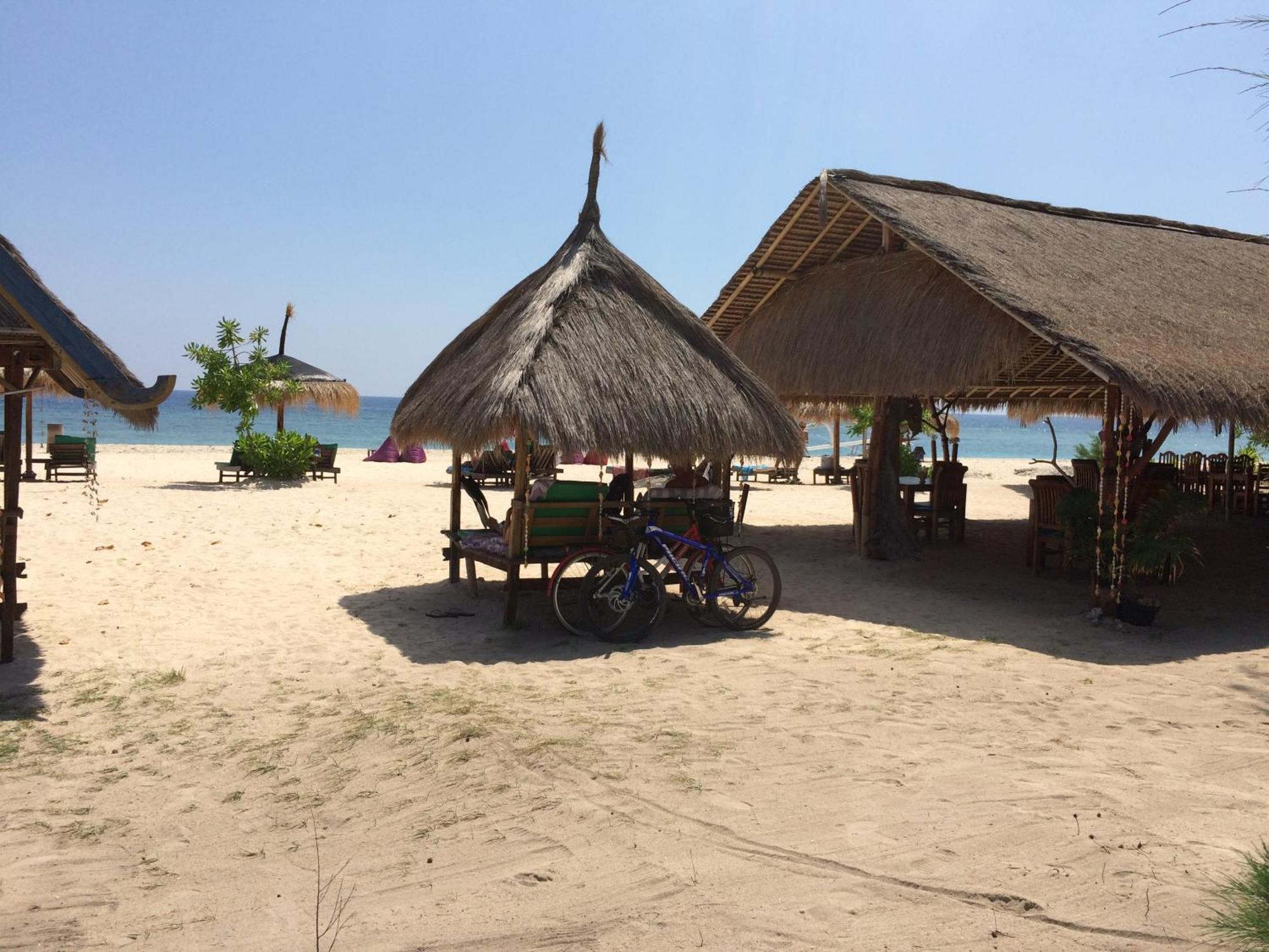 Balenta Bungalow Gili Meno Hotel Bagian luar foto